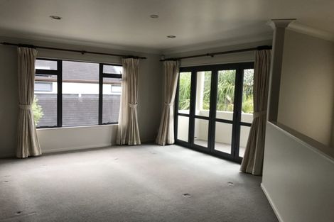 Photo of property in 5 Quedley Court, Eastern Beach, Auckland, 2012