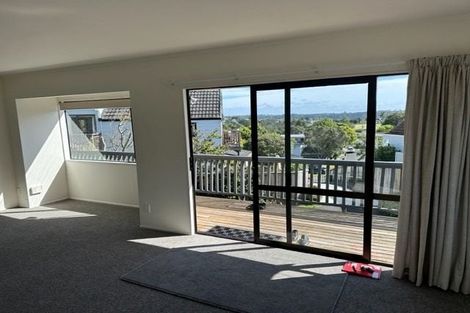 Photo of property in 111 Stott Avenue, Birkdale, Auckland, 0626