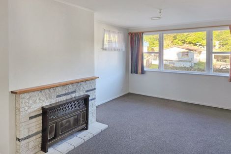 Photo of property in 14 Thomson Grove, Stokes Valley, Lower Hutt, 5019