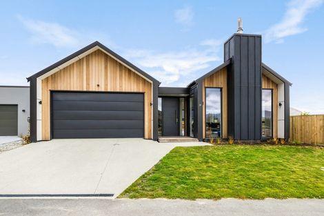 Photo of property in 37 Bannister Street, Jacks Point, Queenstown, 9371