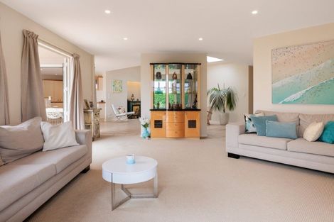 Photo of property in 2 Sissinghurst Court, Bethlehem, Tauranga, 3110