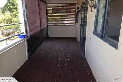 Photo of property in 115 Vipond Road, Stanmore Bay, Whangaparaoa, 0932