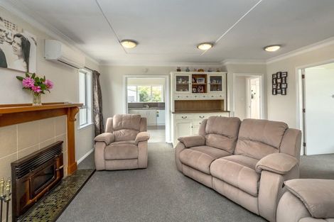 Photo of property in 26 Costley Street, Carterton, 5713