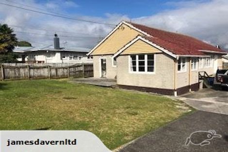 Photo of property in 192 Rathgar Road, Henderson, Auckland, 0610