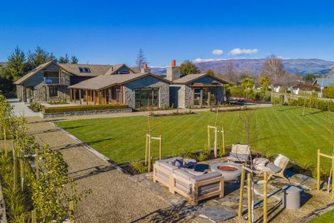 Photo of property in 8 Waimana Place, Wanaka, 9305