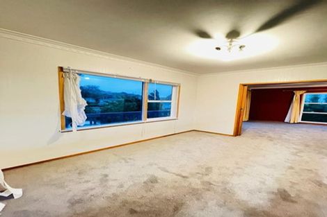 Photo of property in 1 Sovereign Place, Glenfield, Auckland, 0629