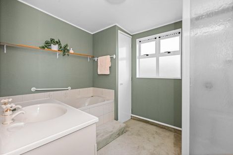 Photo of property in 14 Durham Drive, Havelock North, 4130