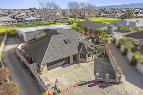 Photo of property in 18 Trusham Court, Paraparaumu, 5032