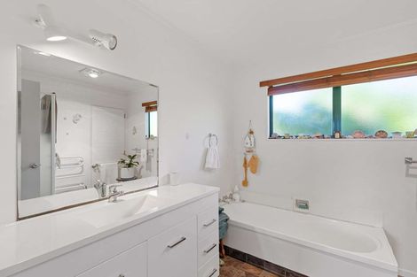 Photo of property in 100 Woodland Road, Tahawai, Katikati, 3170