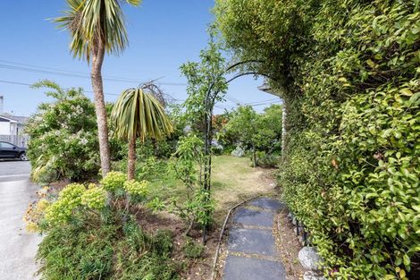 Photo of property in 5 Colac Street, Avondale, Christchurch, 8061