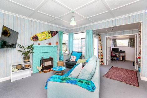 Photo of property in 17 Record Street, Fitzroy, New Plymouth, 4312