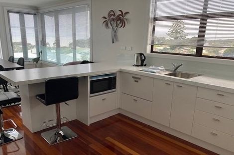 Photo of property in 189 Gill Street, Strandon, New Plymouth, 4312