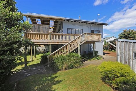 Photo of property in 66 Gillies Crescent, Waimarama, Havelock North, 4294