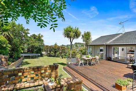 Photo of property in 22 Coromandel Crescent, Mairangi Bay, Auckland, 0630