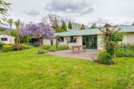 Photo of property in 33 Mokena Kohere Street, Manakau, Levin, 5573