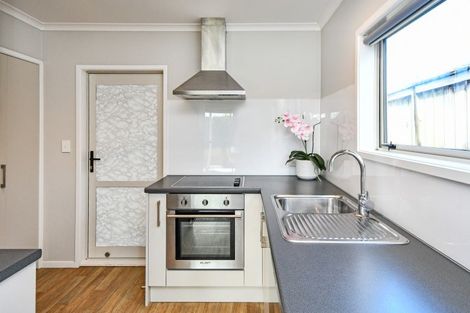 Photo of property in 31a Gossamer Drive, Pakuranga Heights, Auckland, 2010