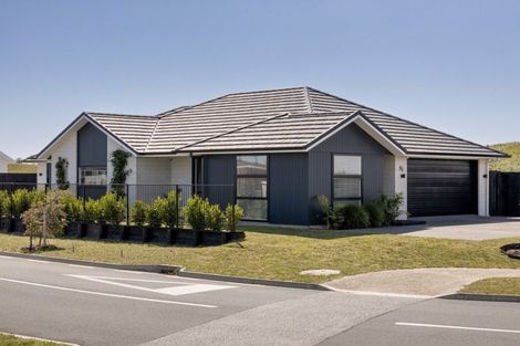 Photo of property in 51 Manawa Road, Papamoa Beach, Papamoa, 3118