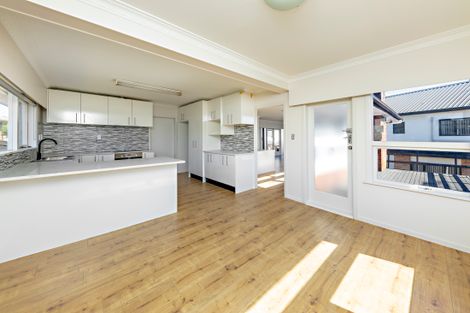 Photo of property in 5a Porchester Road, Papakura, 2110