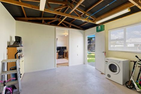 Photo of property in 4 Robert Mckeen Street, Otaki Beach, Otaki, 5512