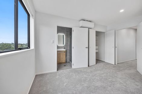 Photo of property in 7/345 Pakuranga Road, Pakuranga Heights, Auckland, 2010