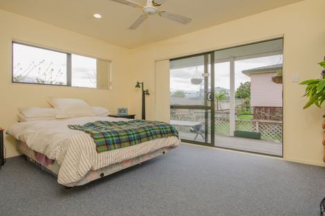 Photo of property in 15a Wilson Road, Glen Eden, Auckland, 0602