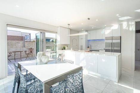 Photo of property in 41 Winchester Street, Merivale, Christchurch, 8014