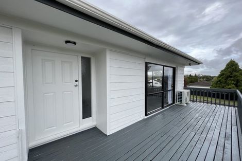 Photo of property in 139 Moire Road, West Harbour, Auckland, 0618