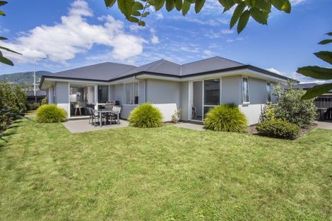 Photo of property in 3 Barham Place, Stoke, Nelson, 7011