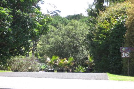 Photo of property in 20 Aberdeen Road, Campbells Bay, Auckland, 0620
