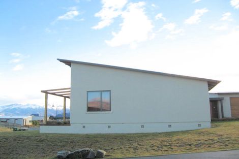 Photo of property in 53 Rob Roy Lane, Wanaka, 9305