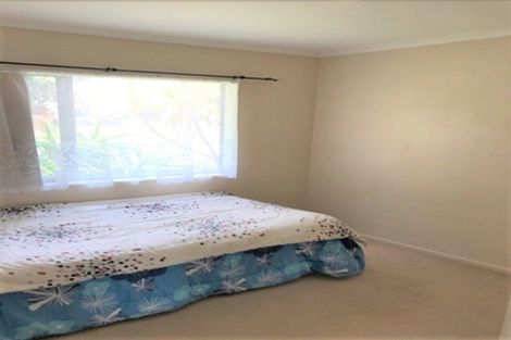 Photo of property in 104 Pitt Avenue, Clendon Park, Auckland, 2103