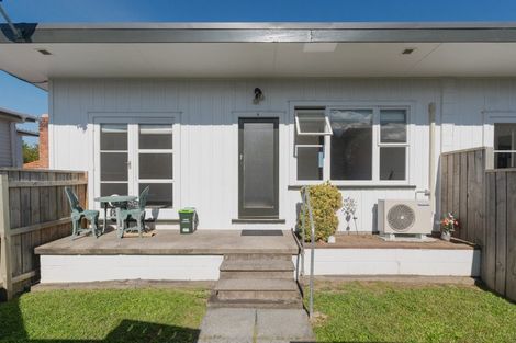 Photo of property in 2/3 Rogan Street, Mount Roskill, Auckland, 1041