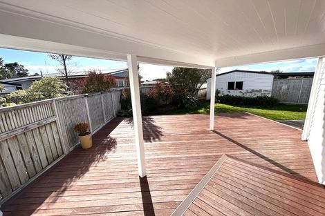 Photo of property in 76 Summerhill Drive, Fitzherbert, Palmerston North, 4410