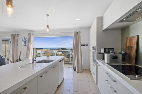 Photo of property in 16 Nadine Stanton Drive, Bell Block, New Plymouth, 4312