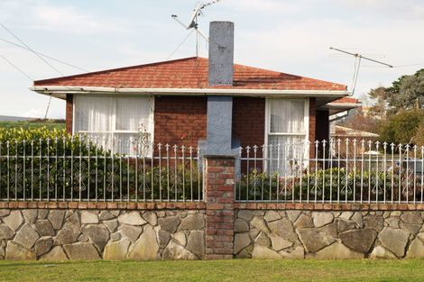 Photo of property in 25 Blake Road, Mangere East, Auckland, 2024