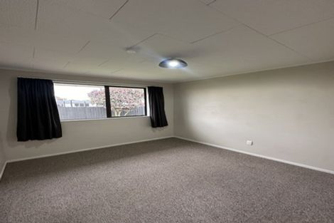 Photo of property in 2/25 Cicada Place, Hei Hei, Christchurch, 8042