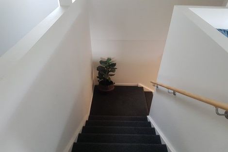 Photo of property in 3 Oak Avenue, Paremata, Porirua, 5024