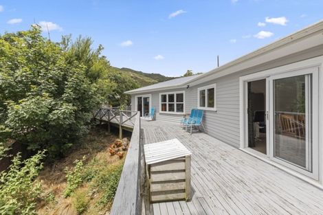 Photo of property in 43 Wood Street, Wainuiomata, Lower Hutt, 5014
