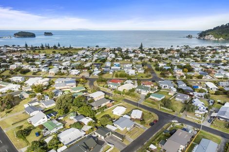 Photo of property in 102 Ruru Street, Whangamata, 3620