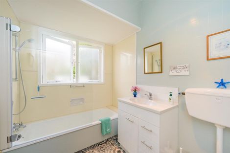 Photo of property in 35 Wanganui Road, Marton, 4710