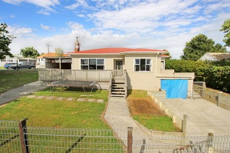 Photo of property in 34 Peverill Crescent, Papatoetoe, Auckland, 2025