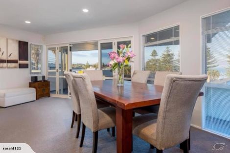 Photo of property in 4 Ellangowan Road, Waiake, Auckland, 0630