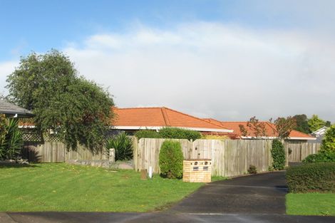 Photo of property in 2/48 Stewart Gibson Place, Manurewa, Auckland, 2105