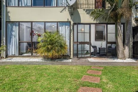 Photo of property in 1/56 Ferndale Road, Mount Wellington, Auckland, 1060