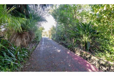 Photo of property in 11 Riverview Road, Kerikeri, 0230