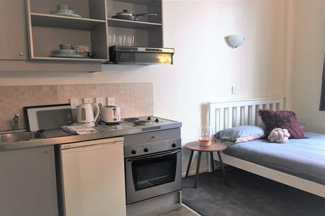 Photo of property in St Paul Apartments, 9e/4 Saint Paul Street, Auckland Central, Auckland, 1010