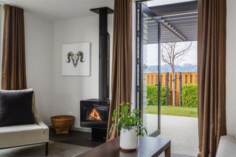 Photo of property in 52 Mount Linton Avenue, Wanaka, 9305