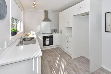 Photo of property in 9 Volante Avenue, Wattle Downs, Auckland, 2103