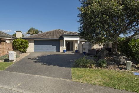 Photo of property in 24 Saint Heliers Place, Papamoa Beach, Papamoa, 3118