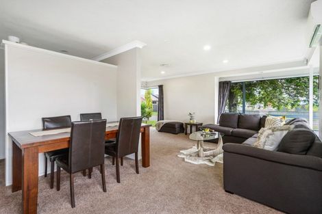 Photo of property in 1 Caesar Roose Drive, Glenview, Hamilton, 3206